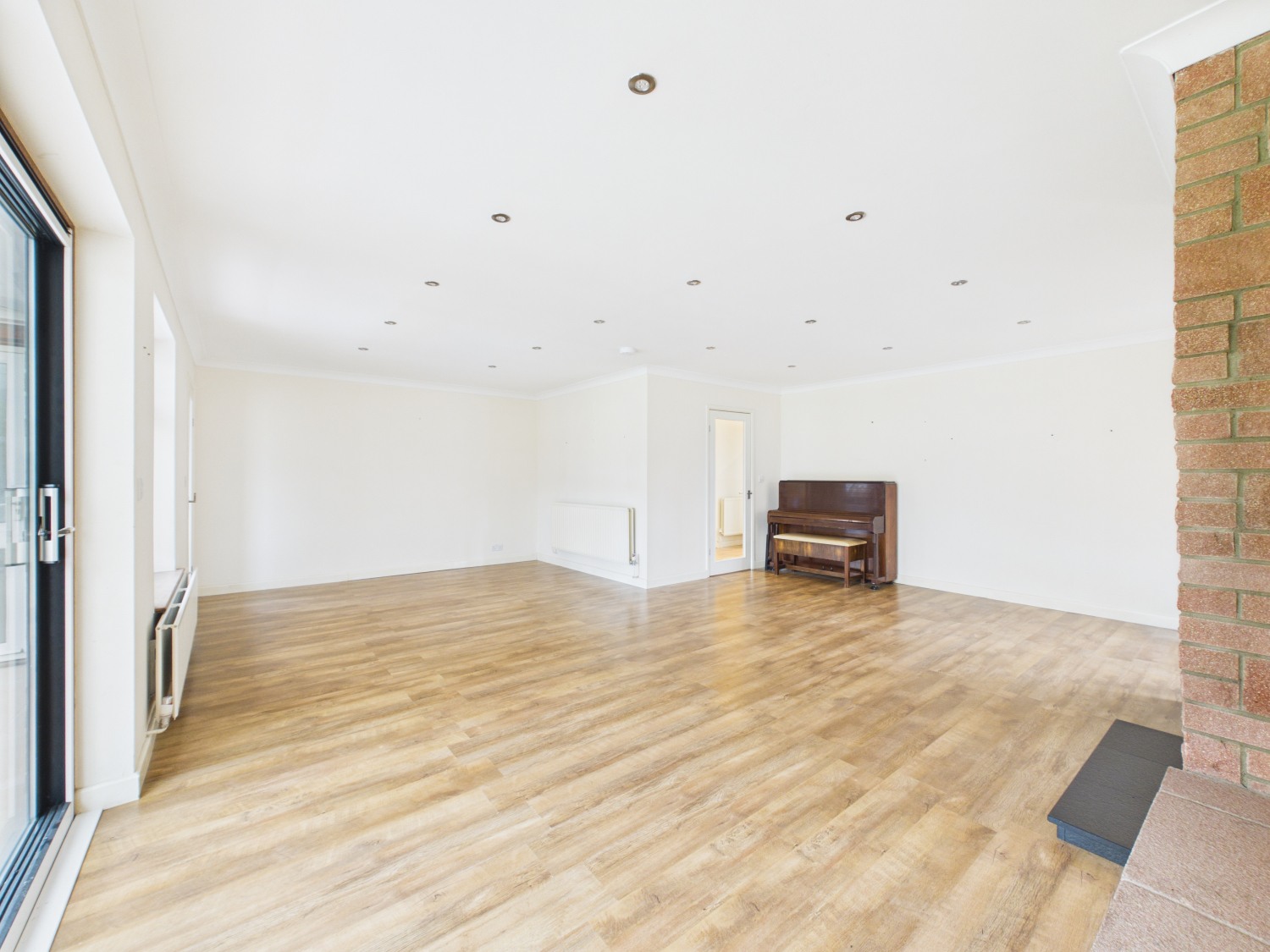 West Drive, Highfields Caldecote, Cambridge, Cambridgeshire, CB23, photo 6