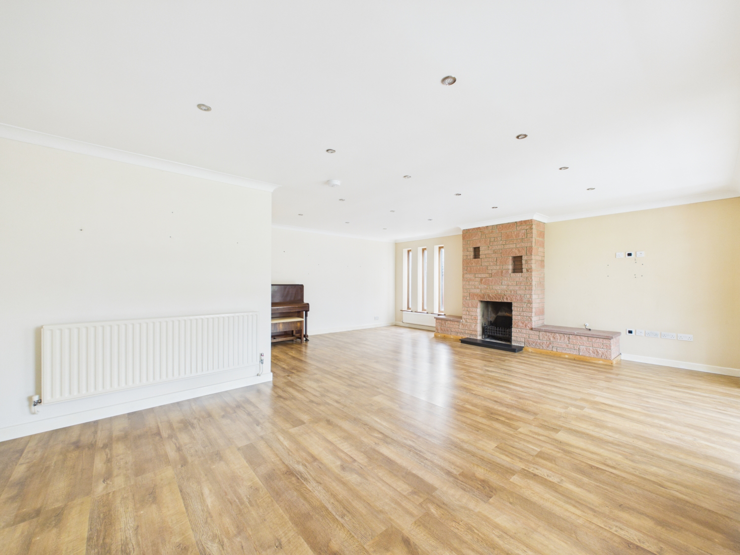 West Drive, Highfields Caldecote, Cambridge, Cambridgeshire, CB23, photo 5