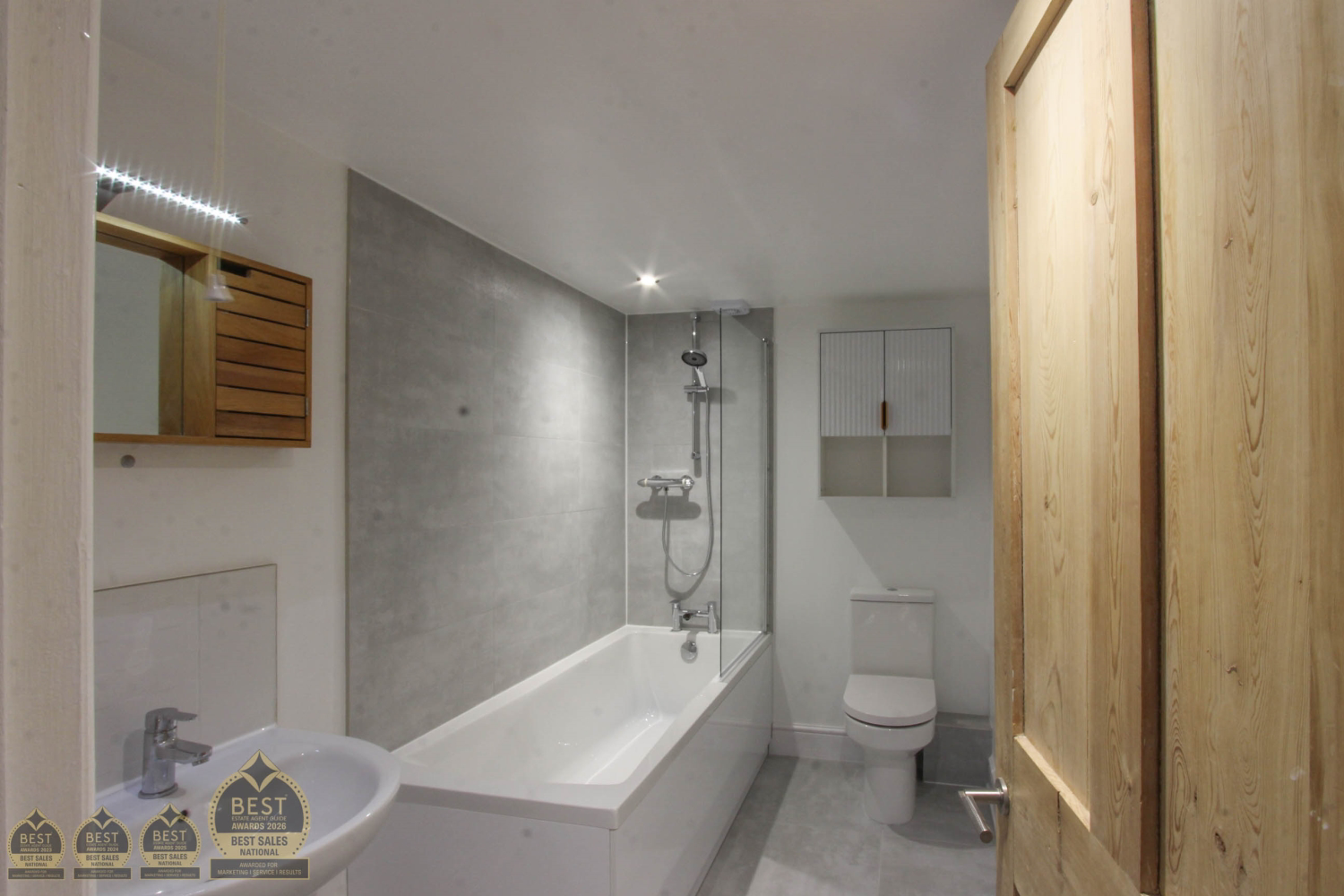 Flat 1 The Hawthorns, 26 Church Road, St. Marks, Cheltenham, photo 8