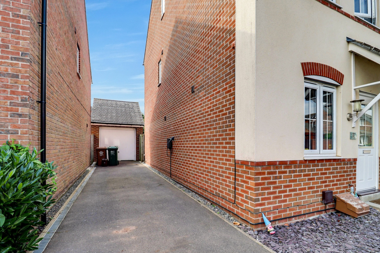Edinburgh Road, Church Gresley, Swadlincote, Derbyshire, DE11, photo 2