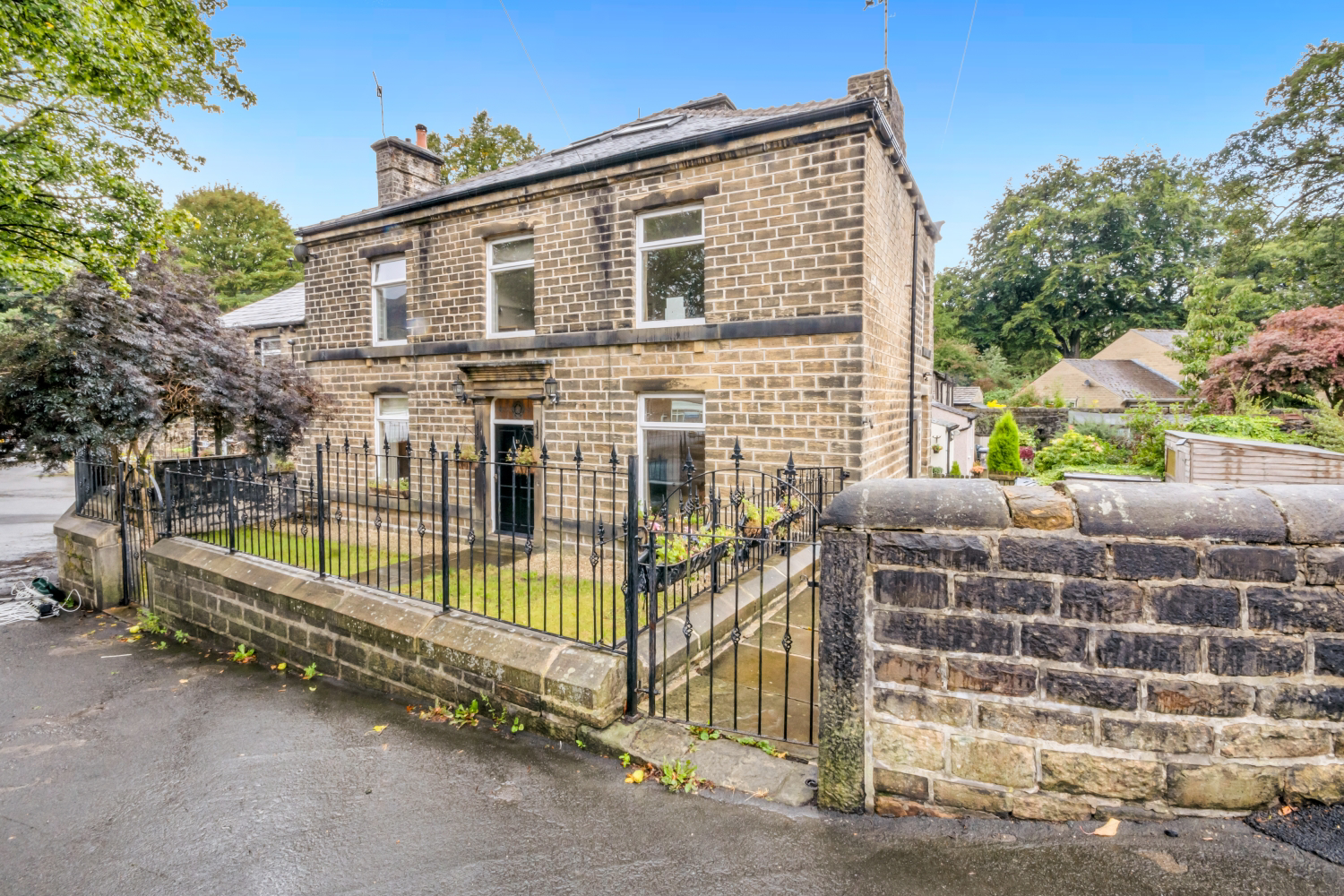 10 STATION ROAD, MARSDEN, HUDDERSFIELD