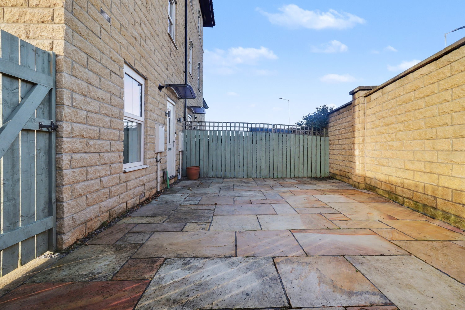 CAWOOD CLOSE, WAKEFIELD, WF1, photo 15