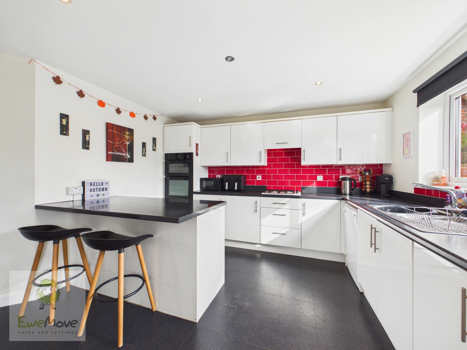 Rivenhall Way, Hoo, Rochester, ME3 9GF, photo 2