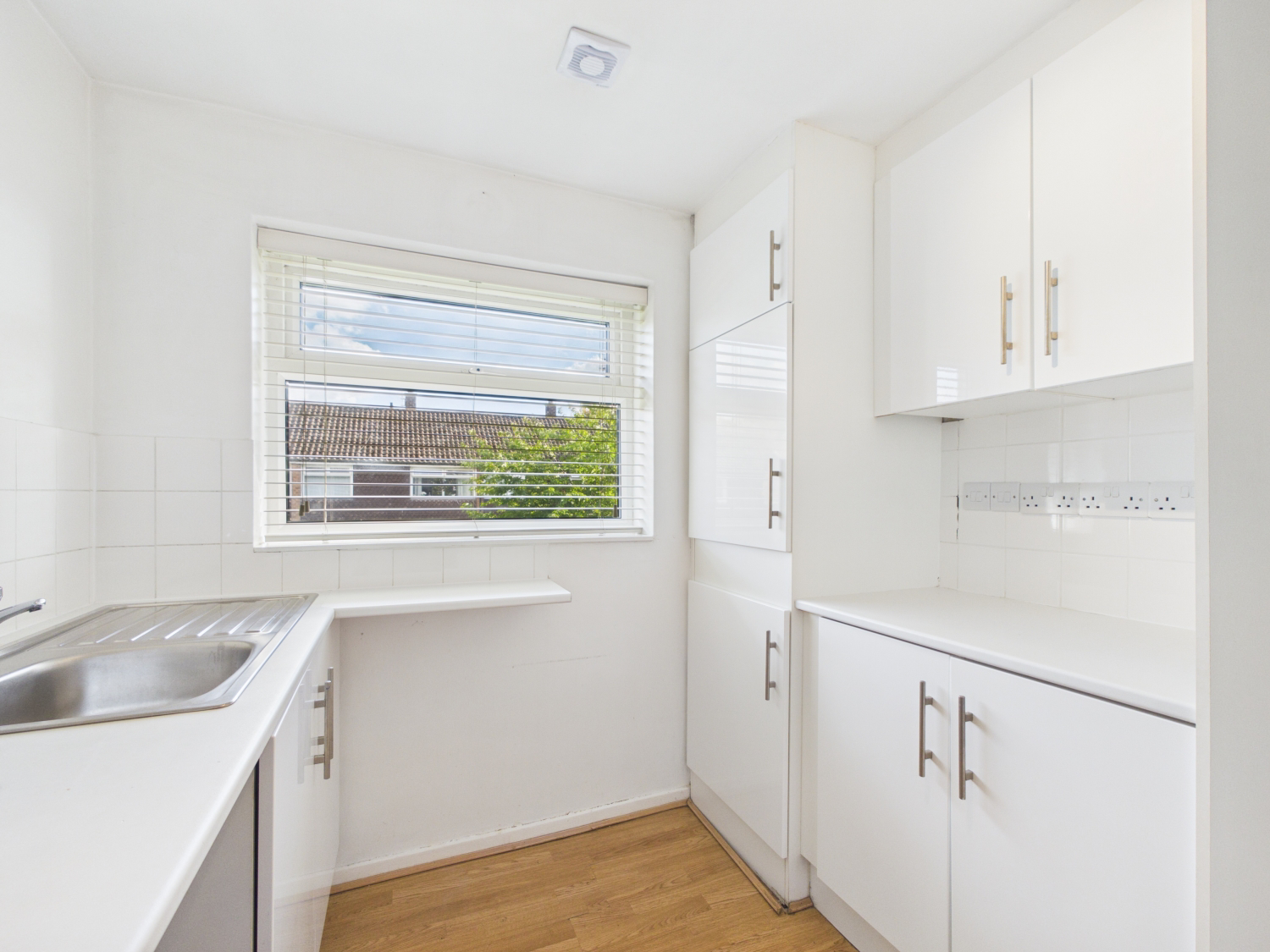 Martell Court, Beeston, Nottinghamshire, NG9, photo 7