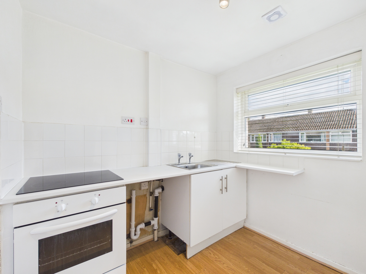 Martell Court, Beeston, Nottinghamshire, NG9, photo 6