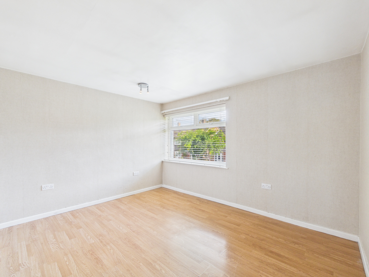 Martell Court, Beeston, Nottinghamshire, NG9, photo 4