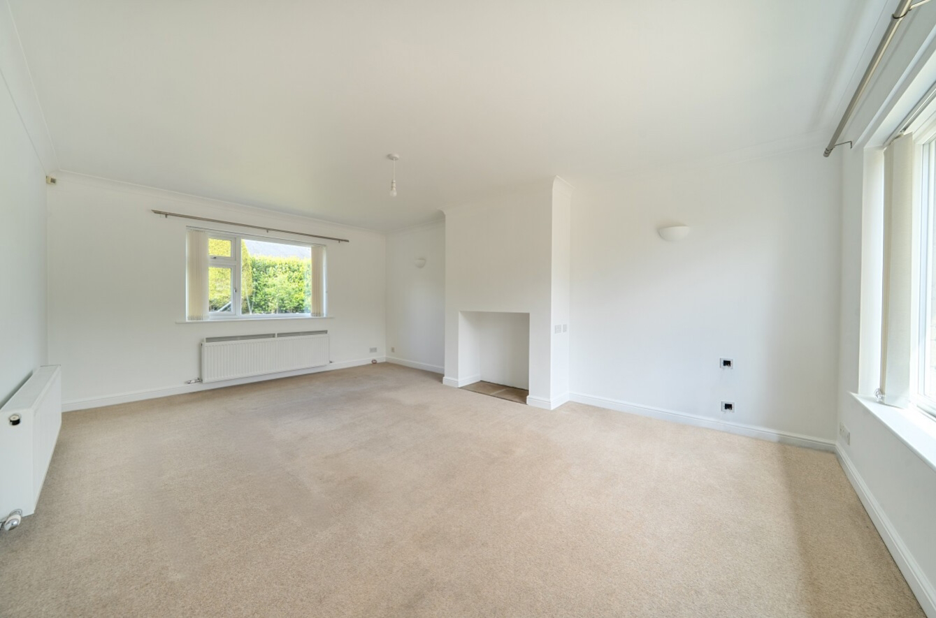 Ruthyn Avenue, Barlborough, Chesterfield, Derbyshire, S43, photo 11