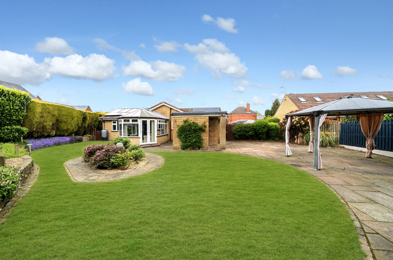 Ruthyn Avenue, Barlborough, Chesterfield, Derbyshire, S43, photo 12