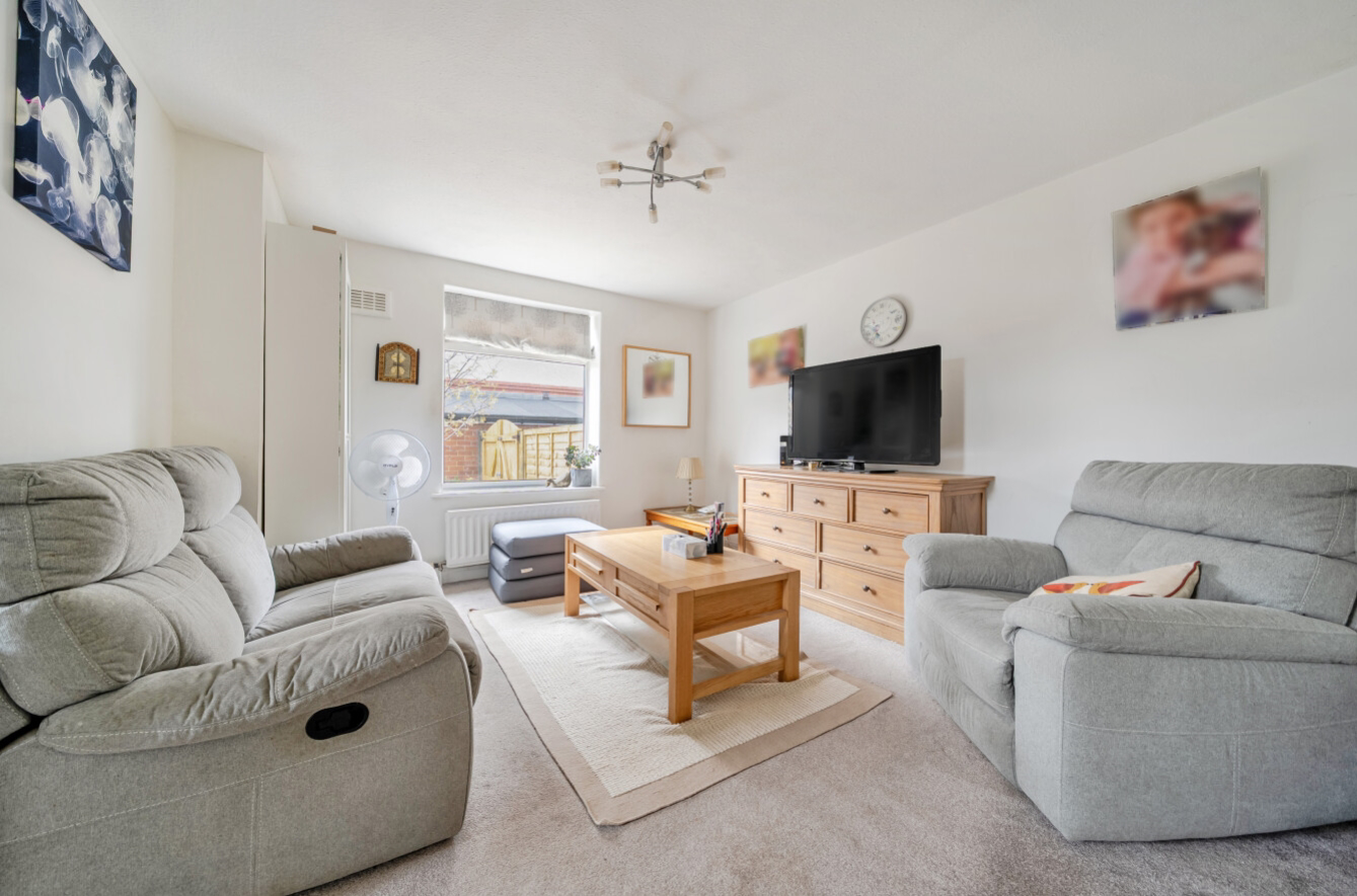 Woodside, Harrogate HG1 5NG, photo 2