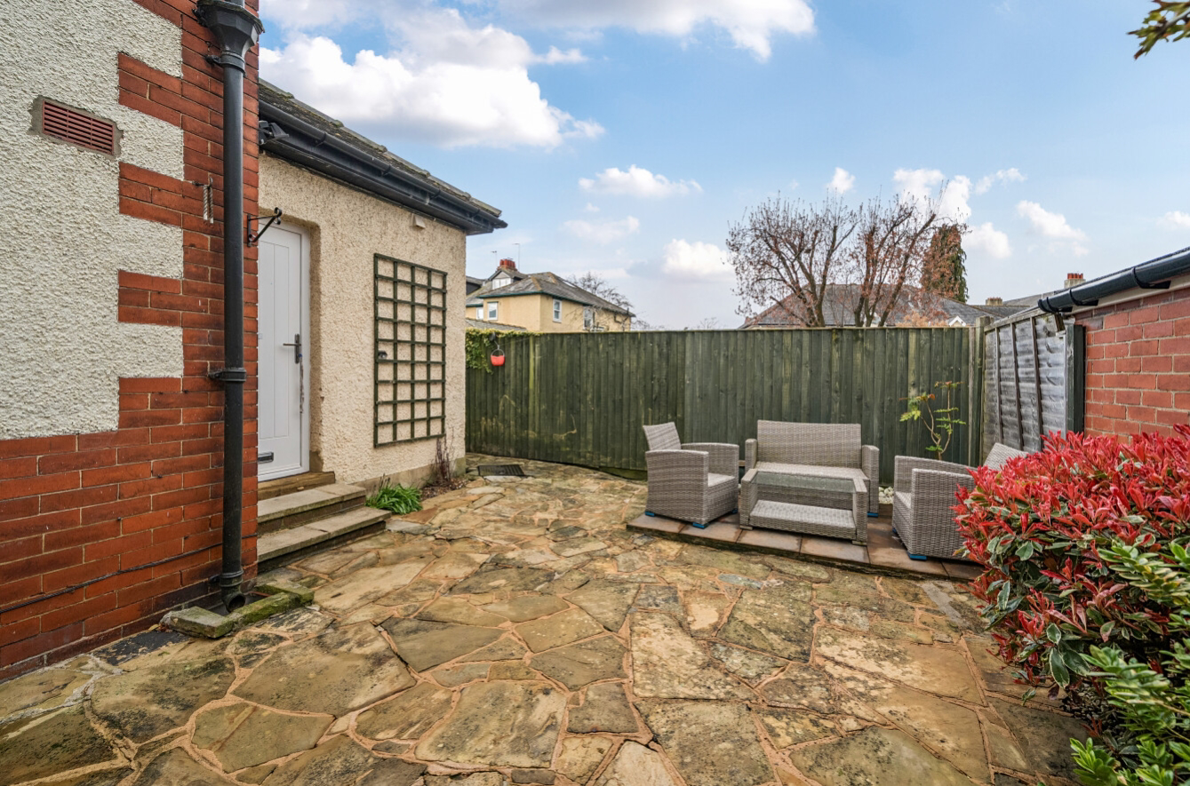 Woodside, Harrogate HG1 5NG, photo 11