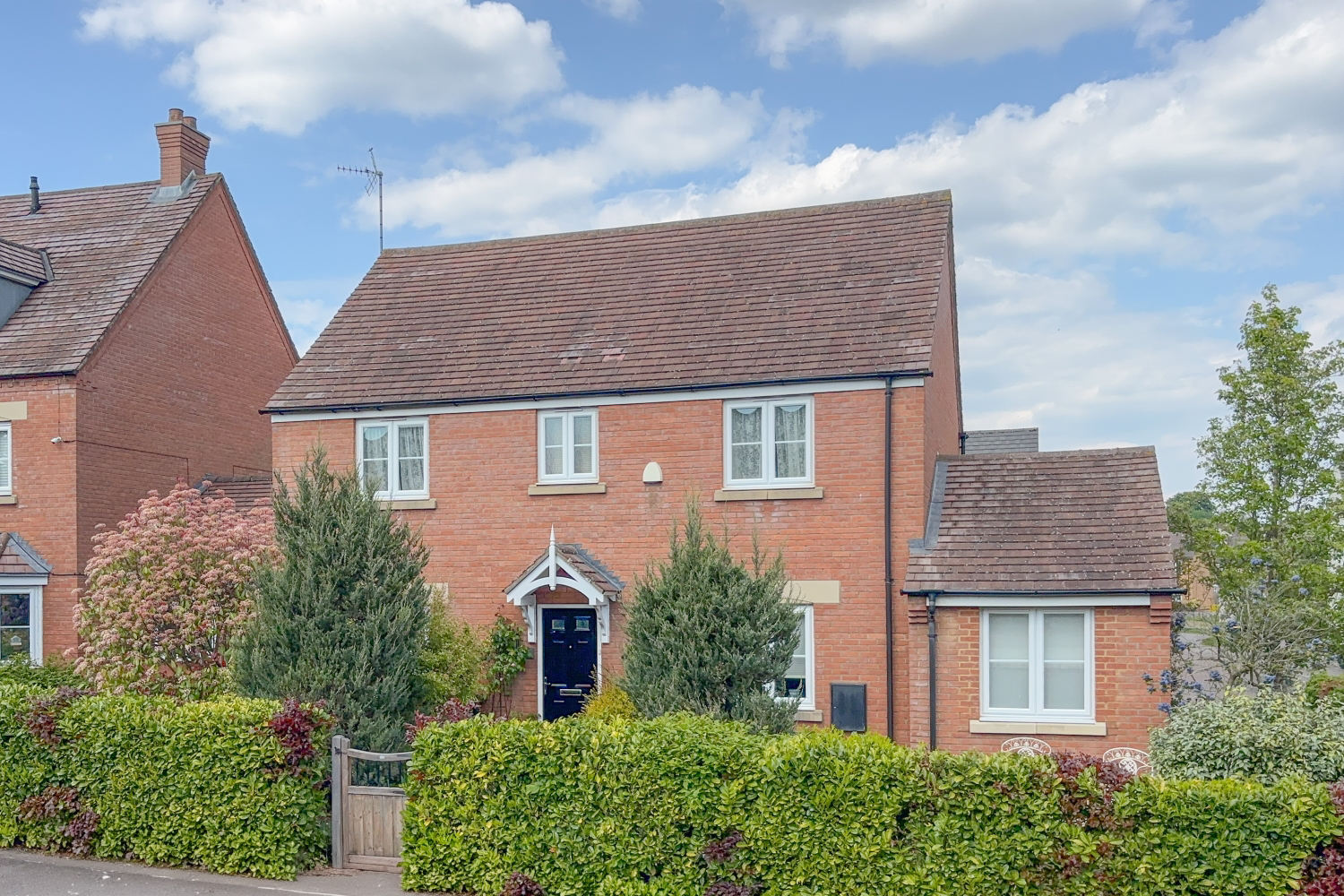 Kestrel Way, Leighton Buzzard, LU7
