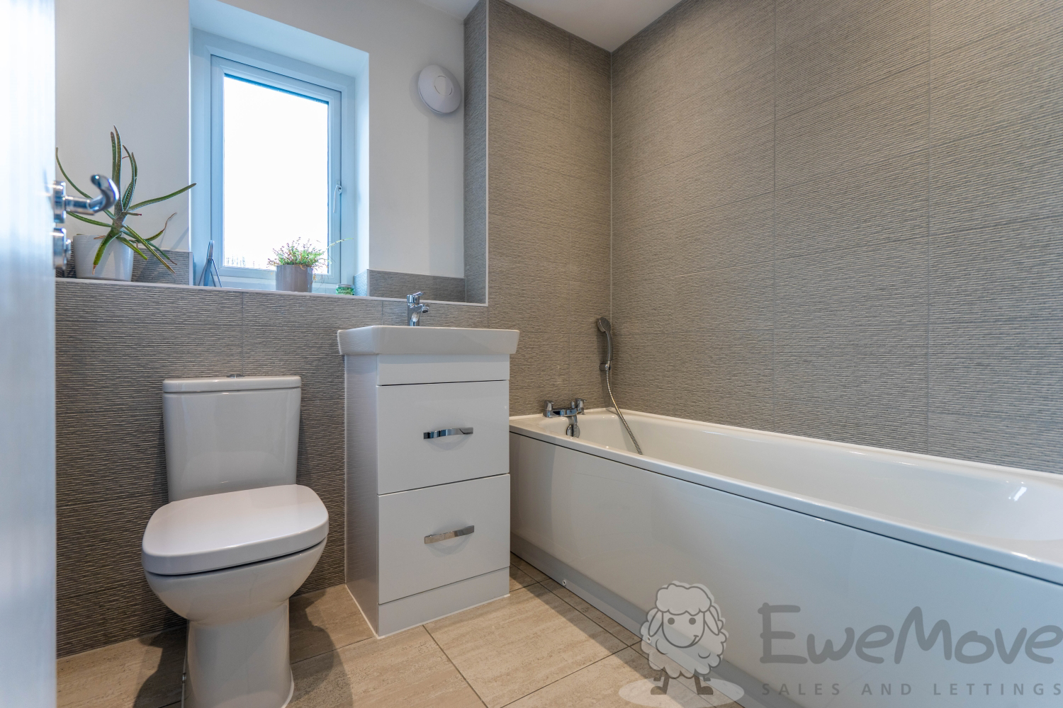 Saffron Avenue, Wymondham, Norfolk, NR18, photo 12