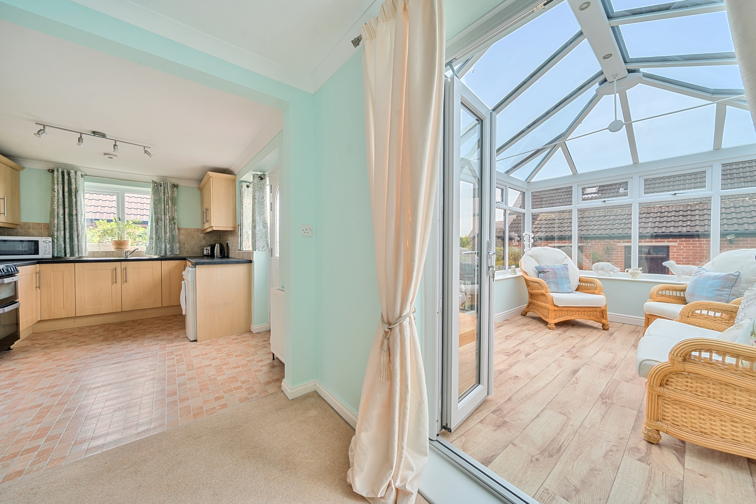 PENDLEBURY GROVE, HOYLAND, BARNSLEY, SOUTH YORKSHIRE, S74, photo 4