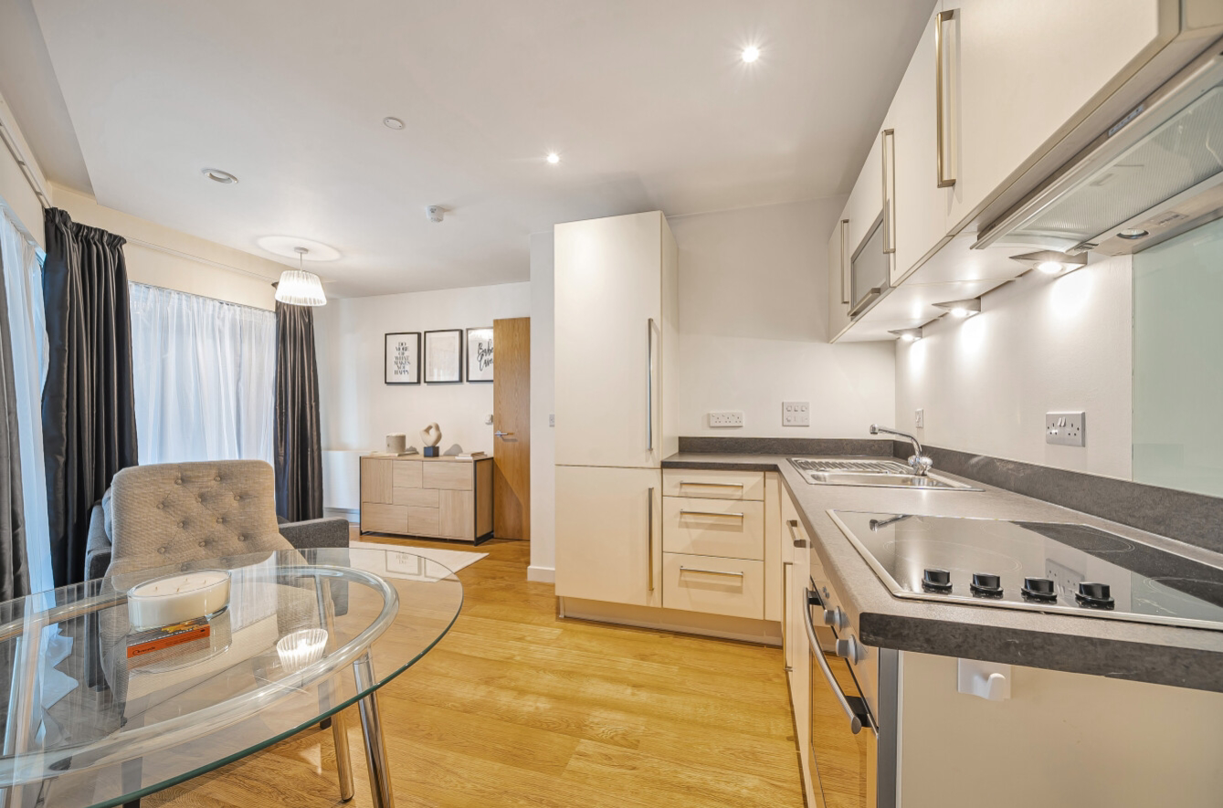 Flat 173 Watermans Place, 3 Wharf Approach, Leeds, photo 8