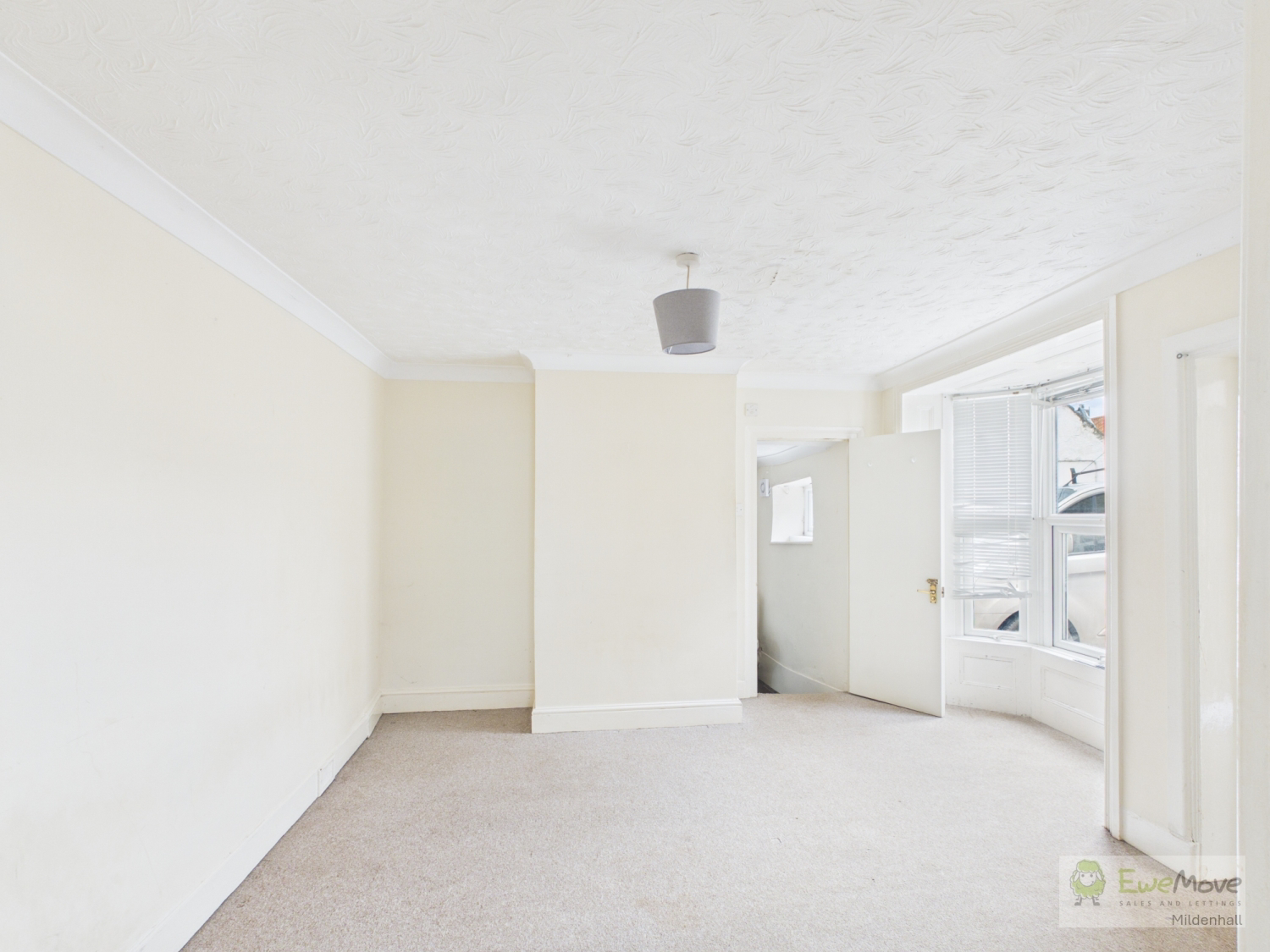 High Street, Lakenheath, photo 4
