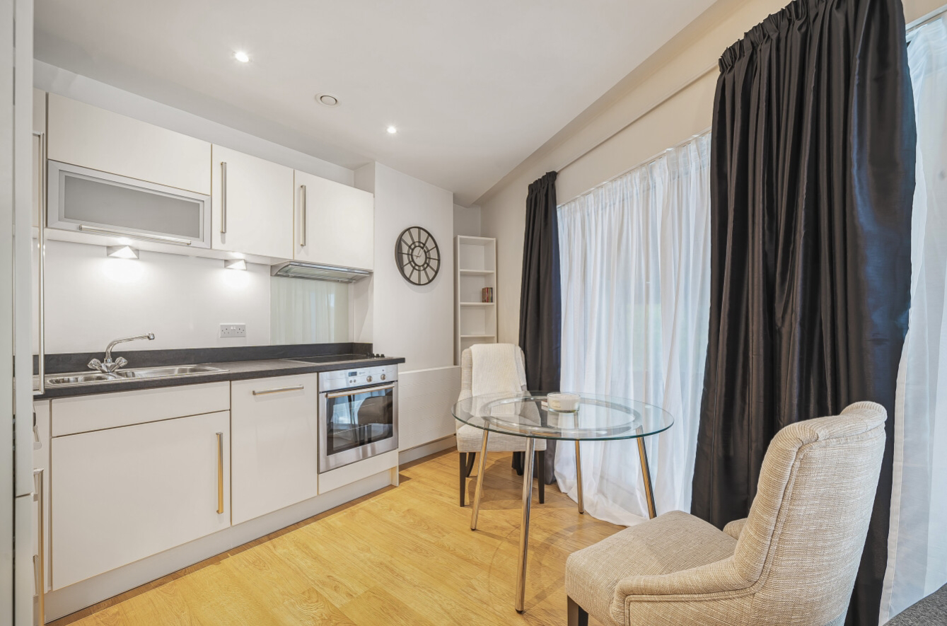 Flat 173 Watermans Place, 3 Wharf Approach, Leeds, photo 3