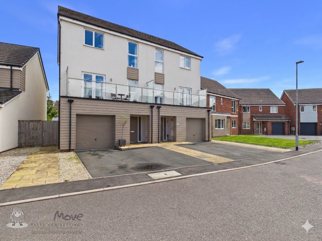 Olive Close, Branston, Burton-On-Trent, Staffordshire, DE14