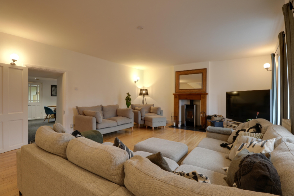 21 High Street, Colsterworth, Grantham, photo 4