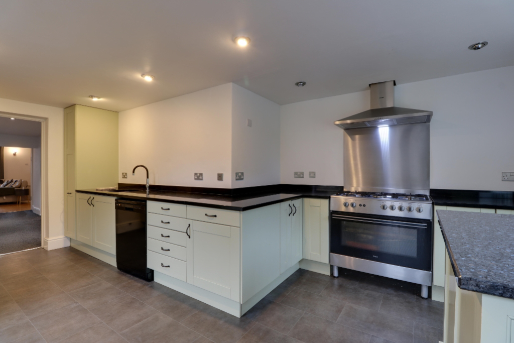 21 High Street, Colsterworth, Grantham, photo 8