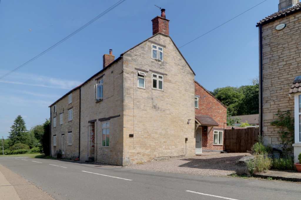 21 High Street, Colsterworth, Grantham