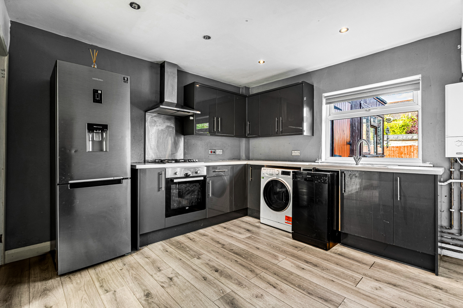 Curzon Avenue, Wigston, LE18, photo 2