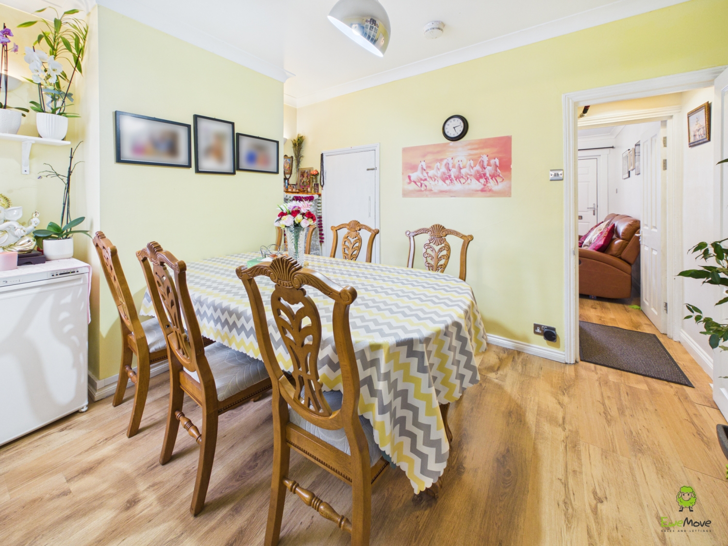 Presented by Clinton at EweMove Bexleyheath and Dartford
Boroughs
