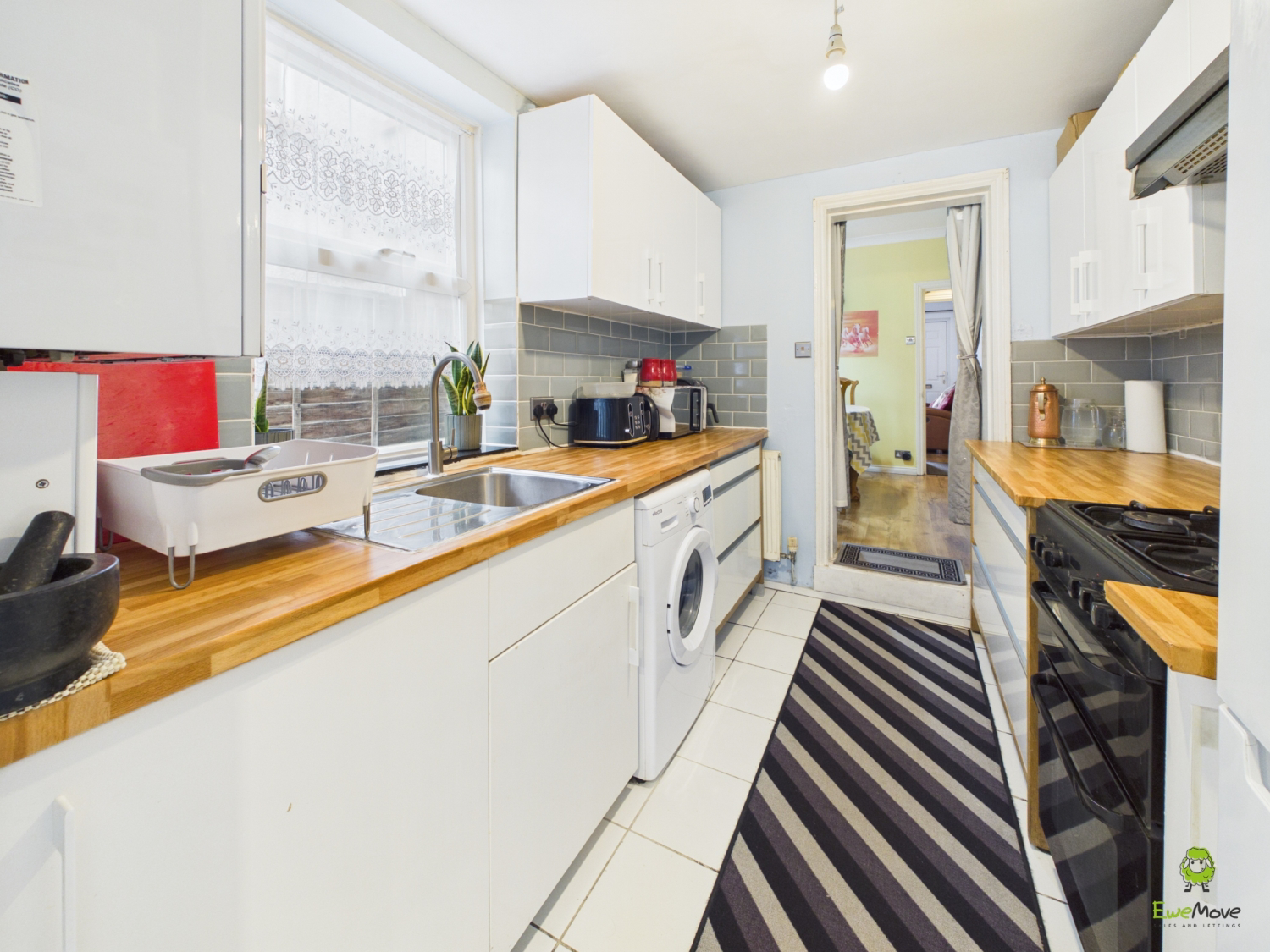 Presented by Clinton at EweMove Bexleyheath and Dartford
Boroughs
