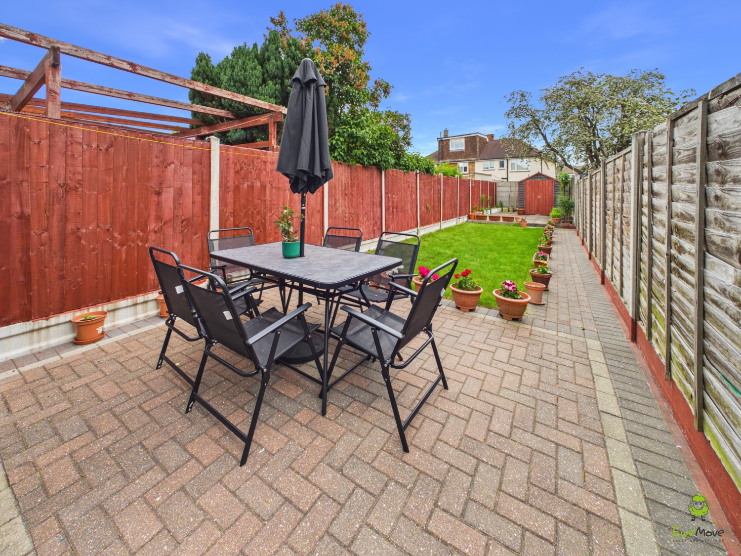 Presented by Clinton at EweMove Bexleyheath and Dartford
Boroughs
