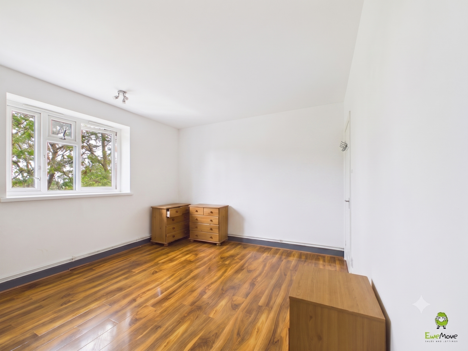 Presented by Kevin at EweMove Abbey Wood and Belvedere

