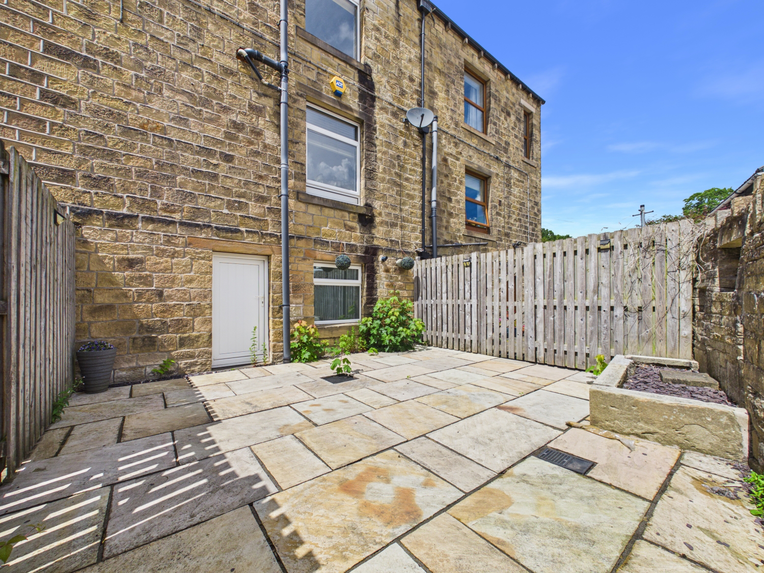 Huddersfield Road, Thongsbridge, Holmfirth, West Yorkshire, HD9, photo 21