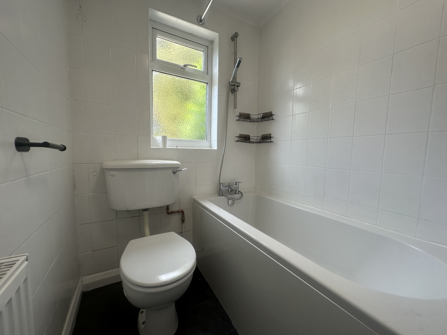 Aylesbury Road, Aston Clinton, photo 9