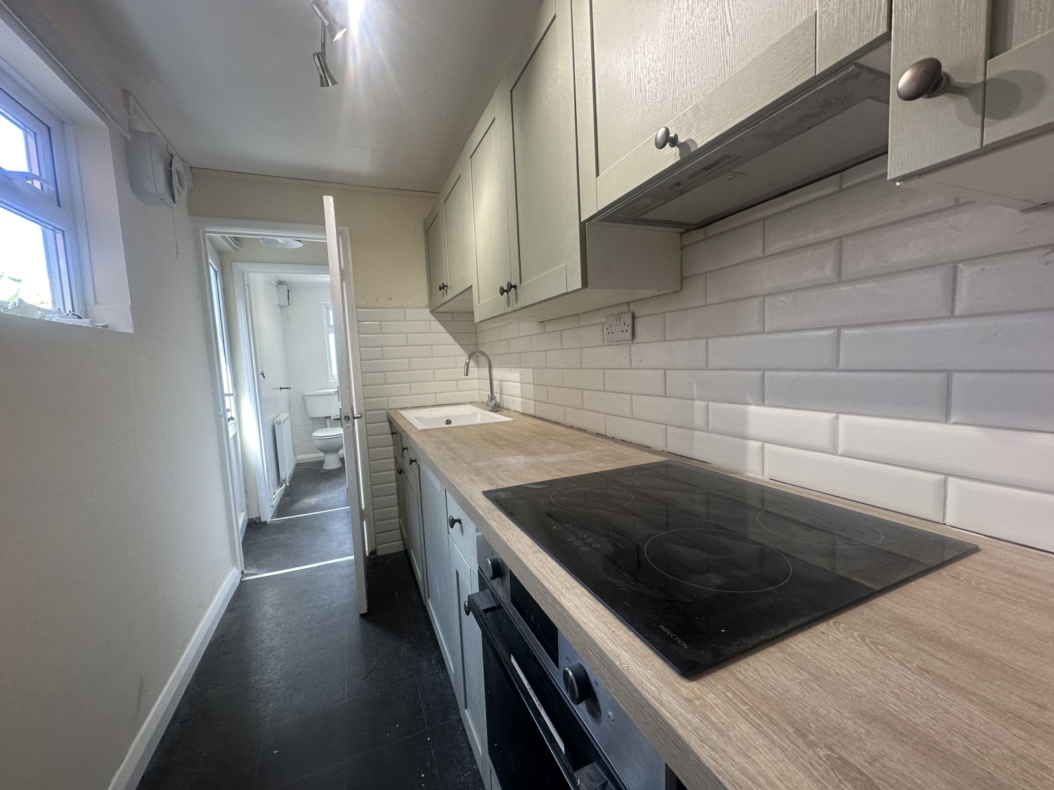 Aylesbury Road, Aston Clinton, photo 8