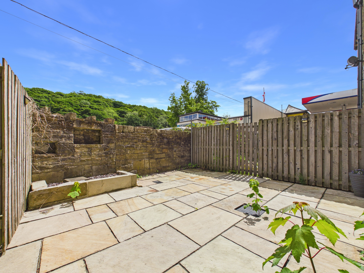 Huddersfield Road, Thongsbridge, Holmfirth, West Yorkshire, HD9, photo 23