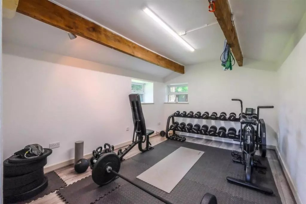 The Mount, Lightcliffe Road, Brighouse, HD6, photo 30