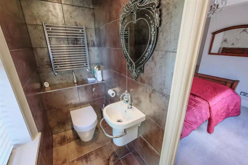 The Mount, Lightcliffe Road, Brighouse, HD6, photo 22