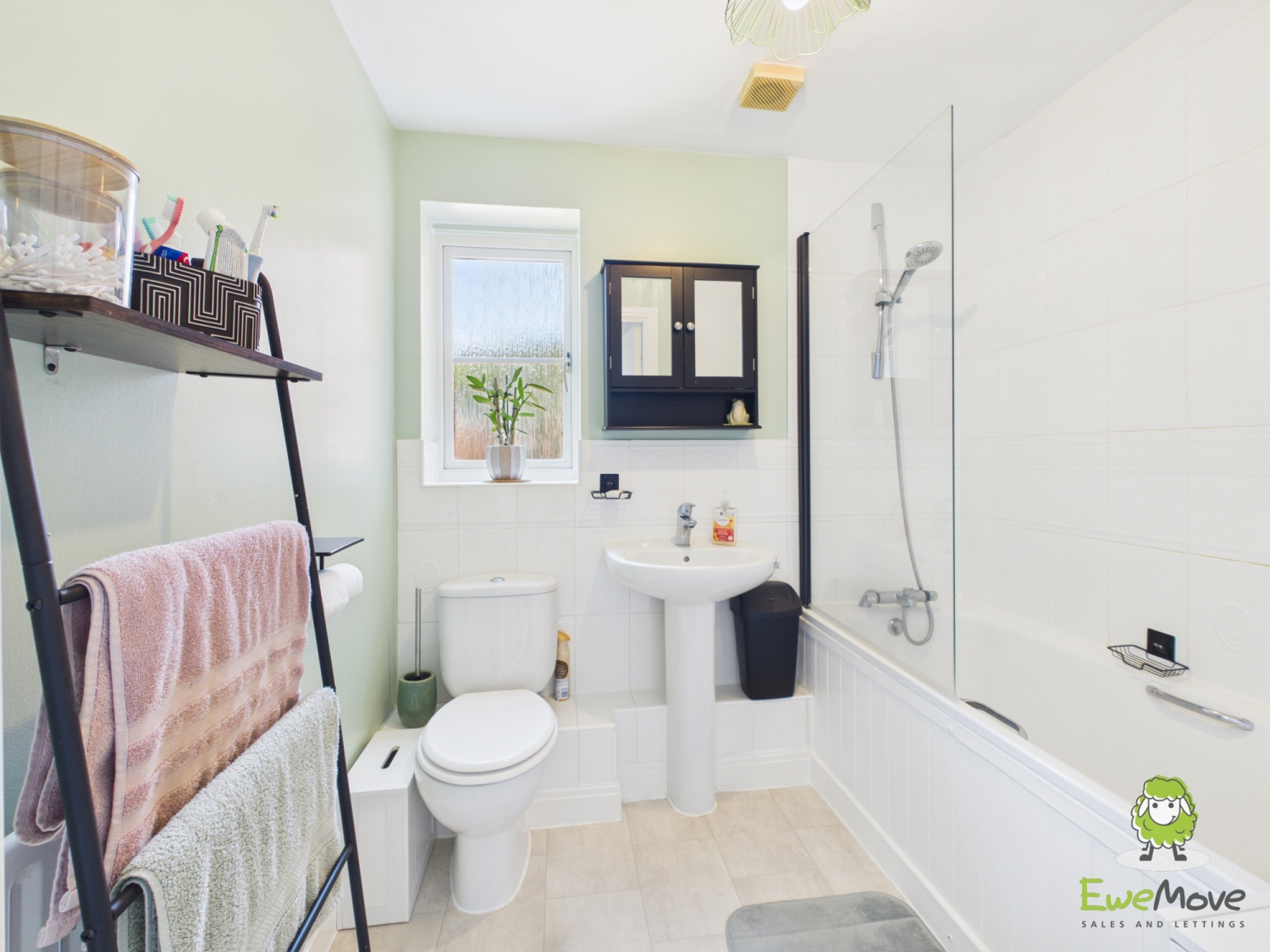 Breadels Court Breadels Field, Beggarwood, Basingstoke, Hampshire, RG22, photo 12