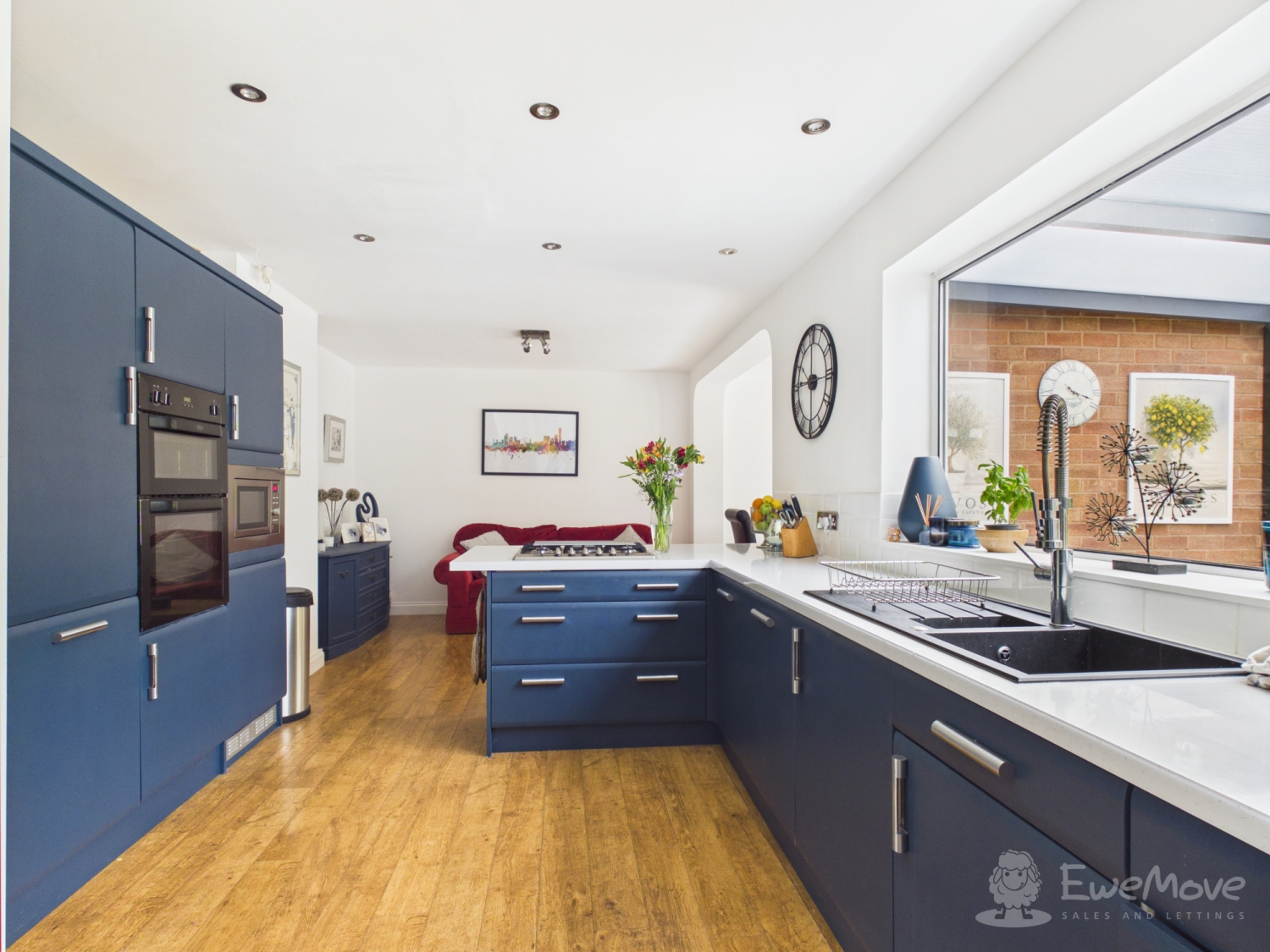 Exeter Close, Cheadle Hulme, photo 2