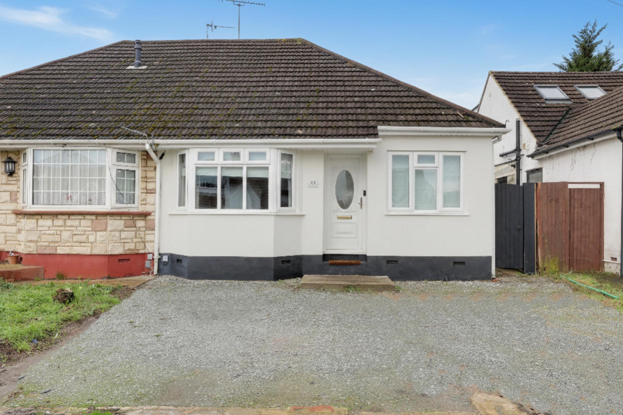 55 Louisa Avenue, Benfleet, photo 4