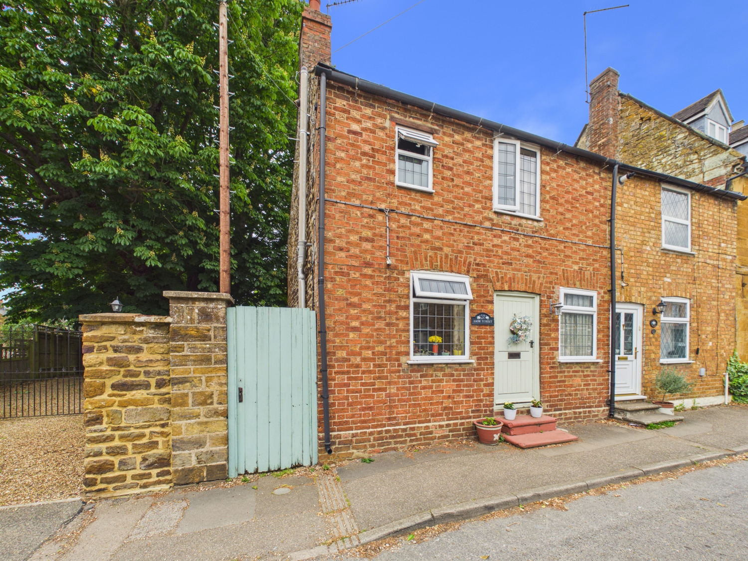 High Street, Hardingstone NN4, photo 18