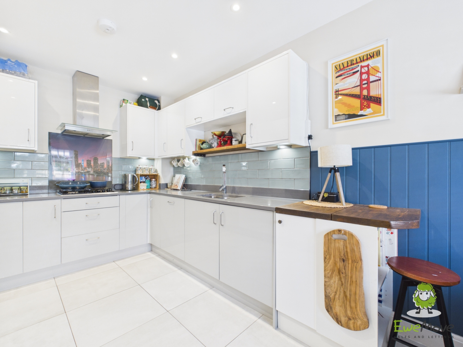 EweMove Estate Agents Basingstoke - 3 Stanton Court