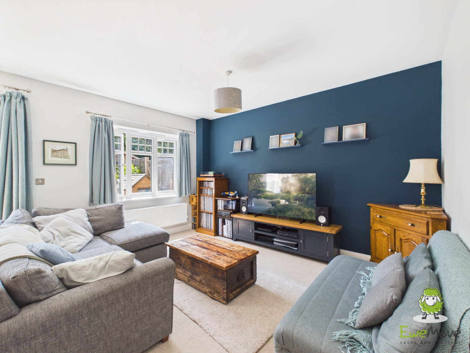 EweMove Estate Agents Basingstoke - 3 Stanton Court