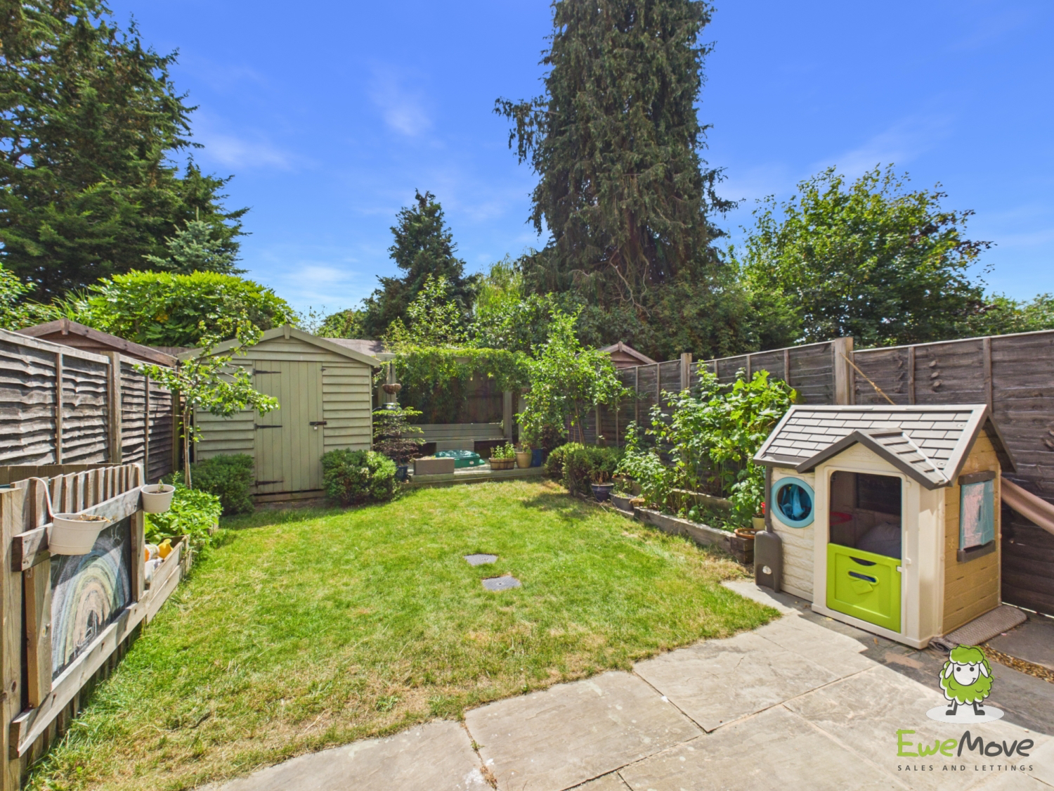 EweMove Estate Agents Basingstoke - 3 Stanton Court
