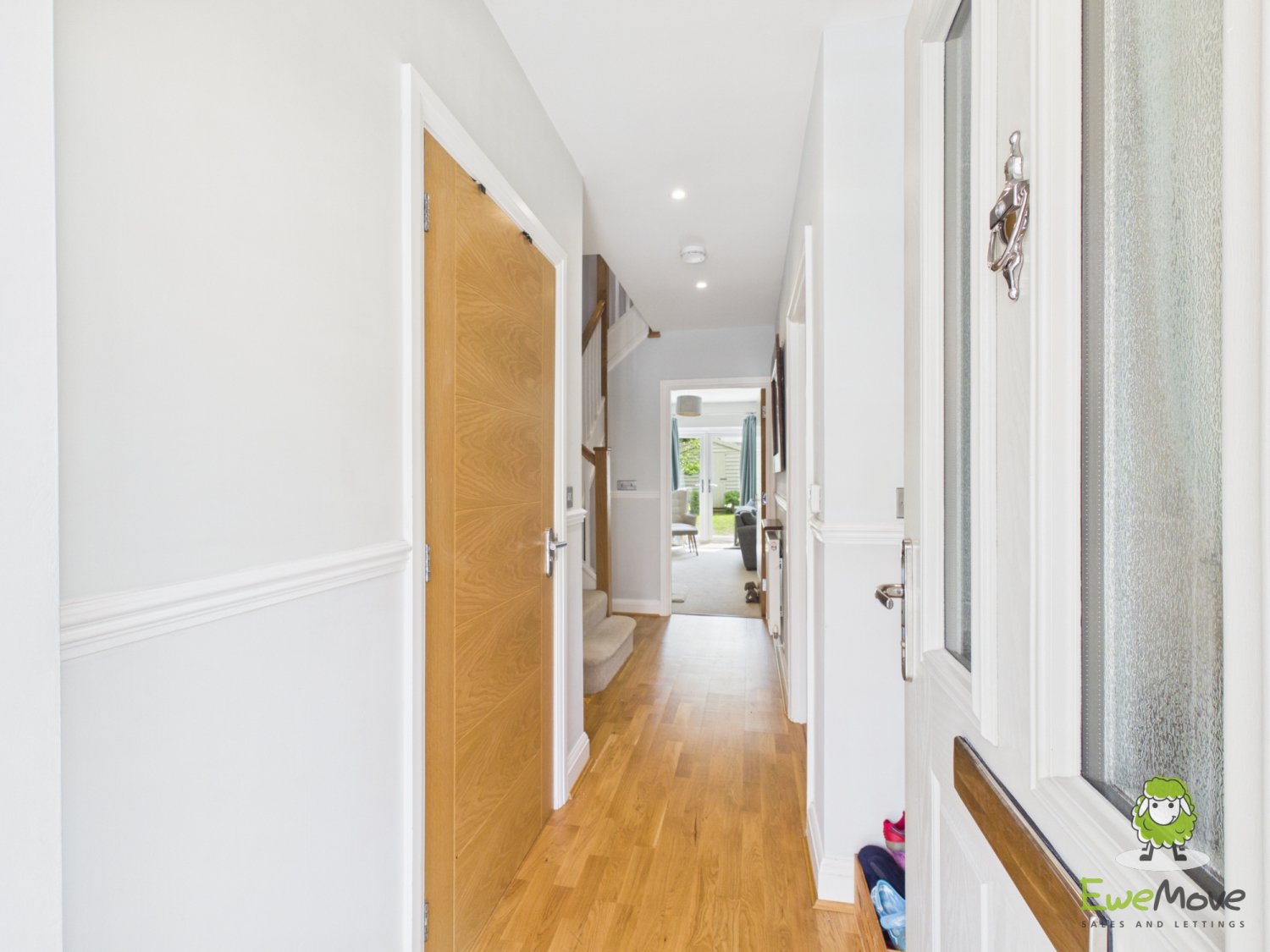 EweMove Estate Agents Basingstoke - 3 Stanton Court