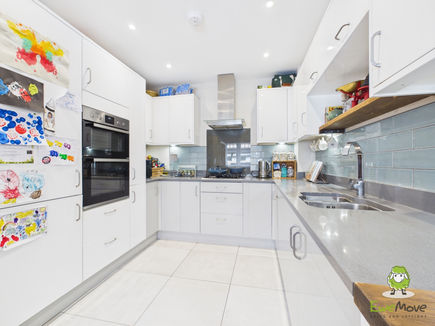 EweMove Estate Agents Basingstoke - 3 Stanton Court