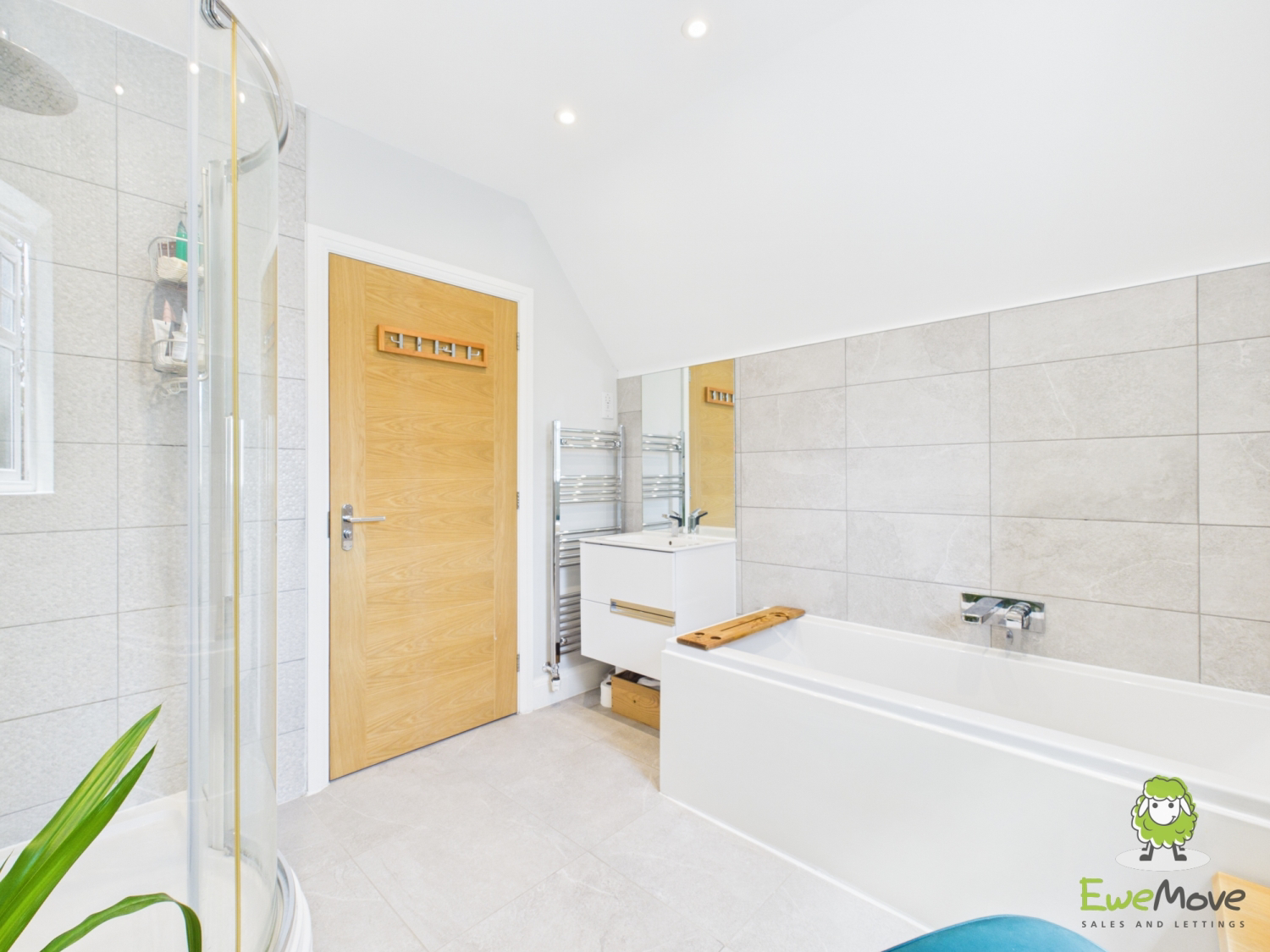 EweMove Estate Agents Basingstoke - 3 Stanton Court