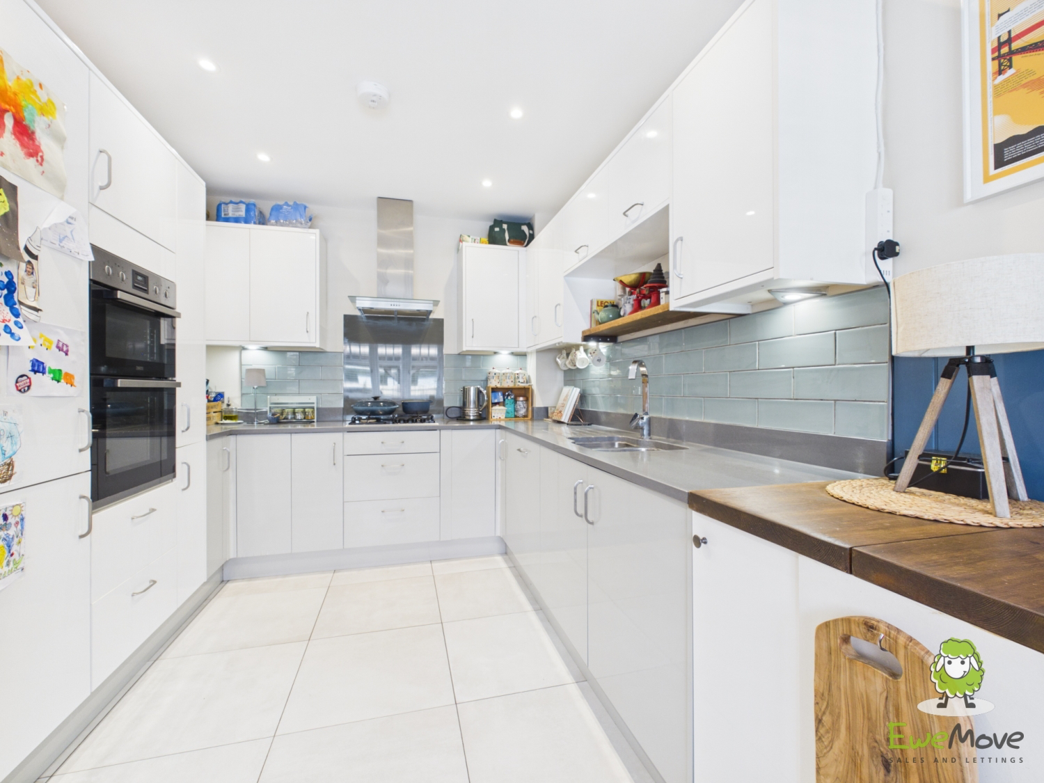 EweMove Estate Agents Basingstoke - 3 Stanton Court