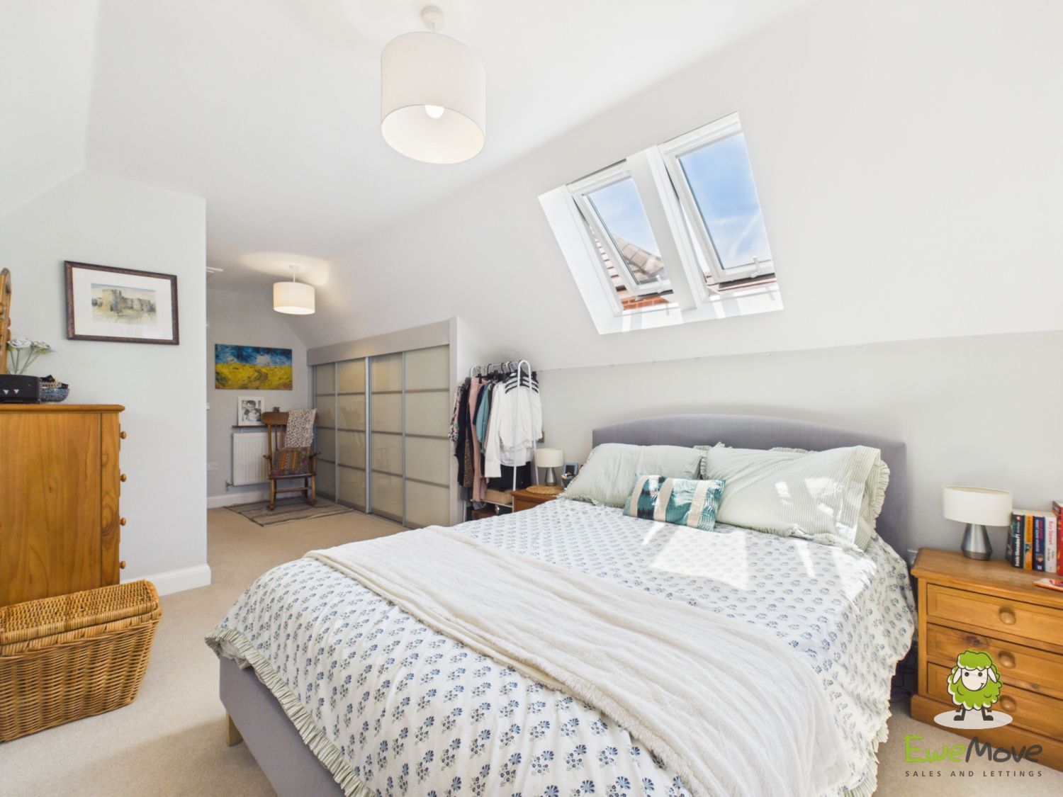 EweMove Estate Agents Basingstoke - 3 Stanton Court