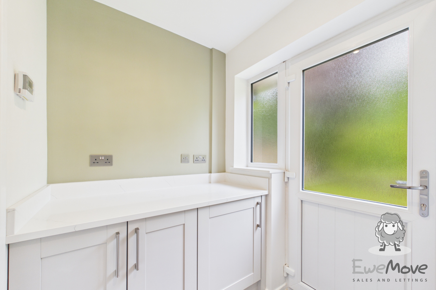 THE SHIRES, ST. HELENS, MERSEYSIDE, WA10, photo 7