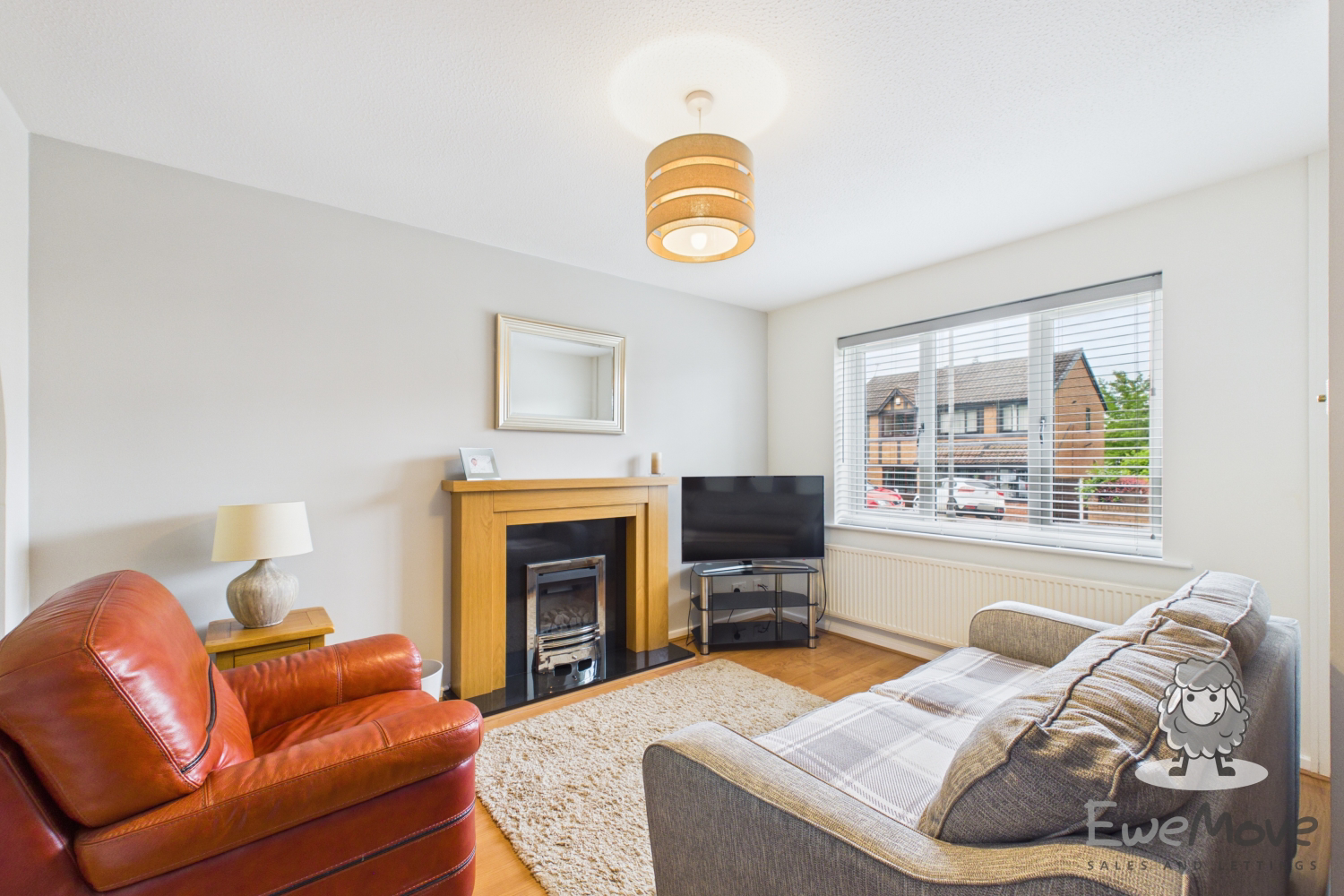 THE SHIRES, ST. HELENS, MERSEYSIDE, WA10, photo 2