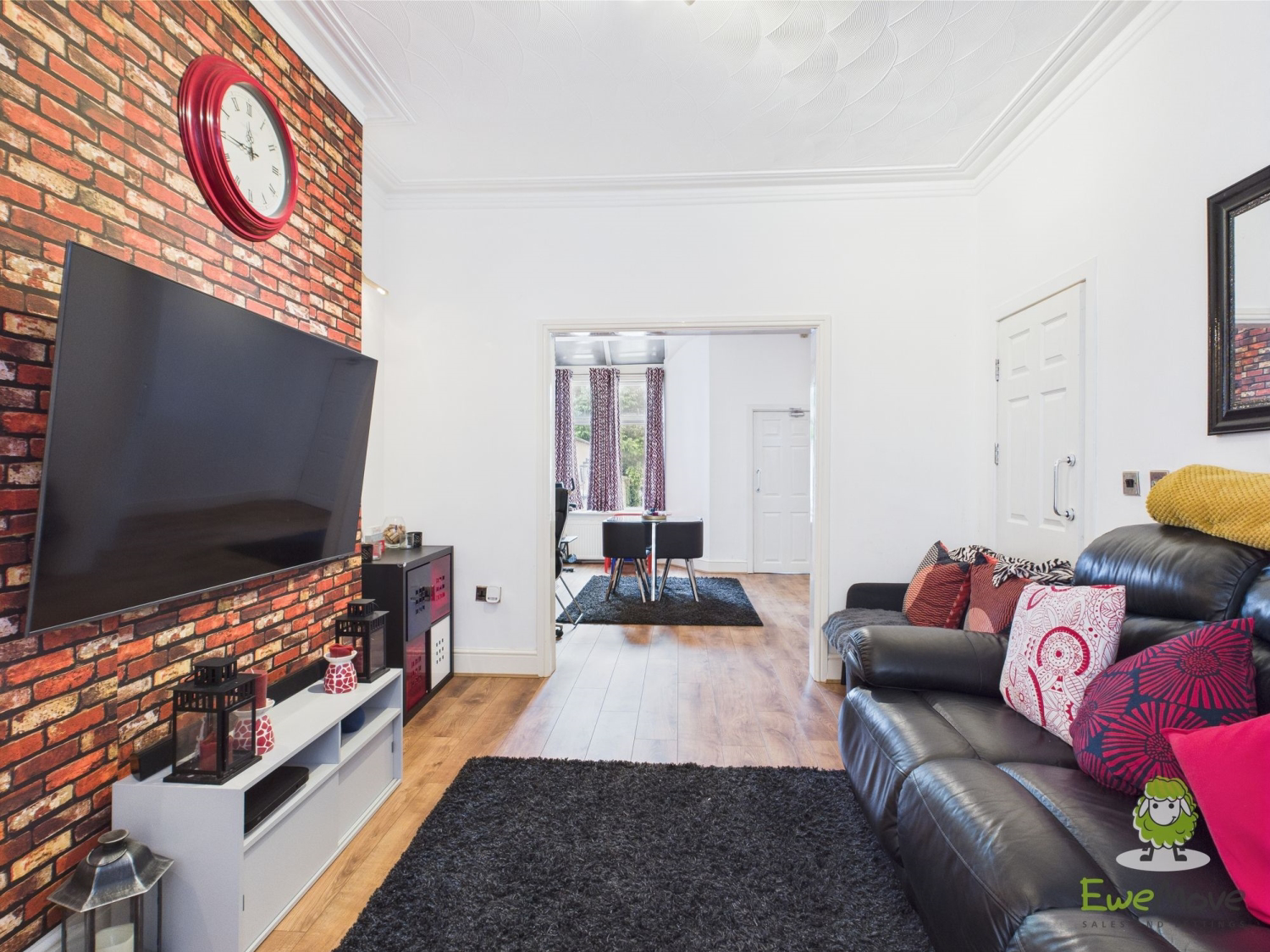 Derrington Avenue, Crewe, Cheshire, CW2, photo 2